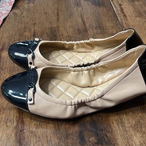 Michael Kors ballet flats. New - Picture 2 of 7